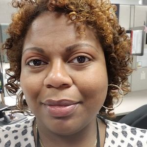 Meet your Posher, Angie